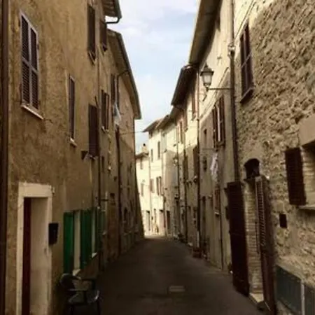 Casa Palazzetta * Valfabbrica